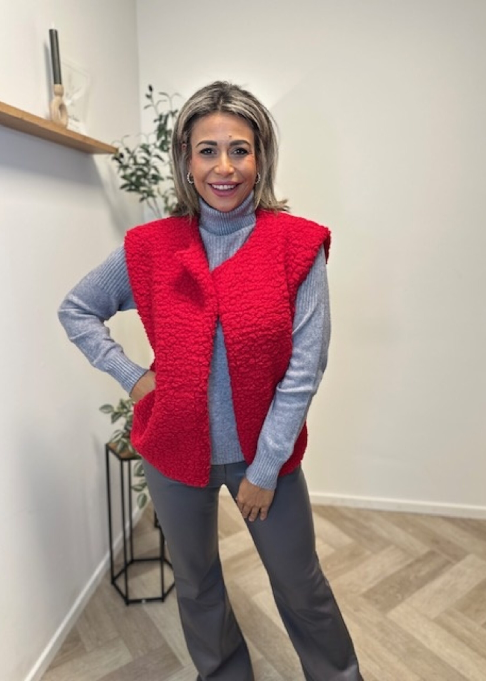 Cozy Balloon Teddy Gilet