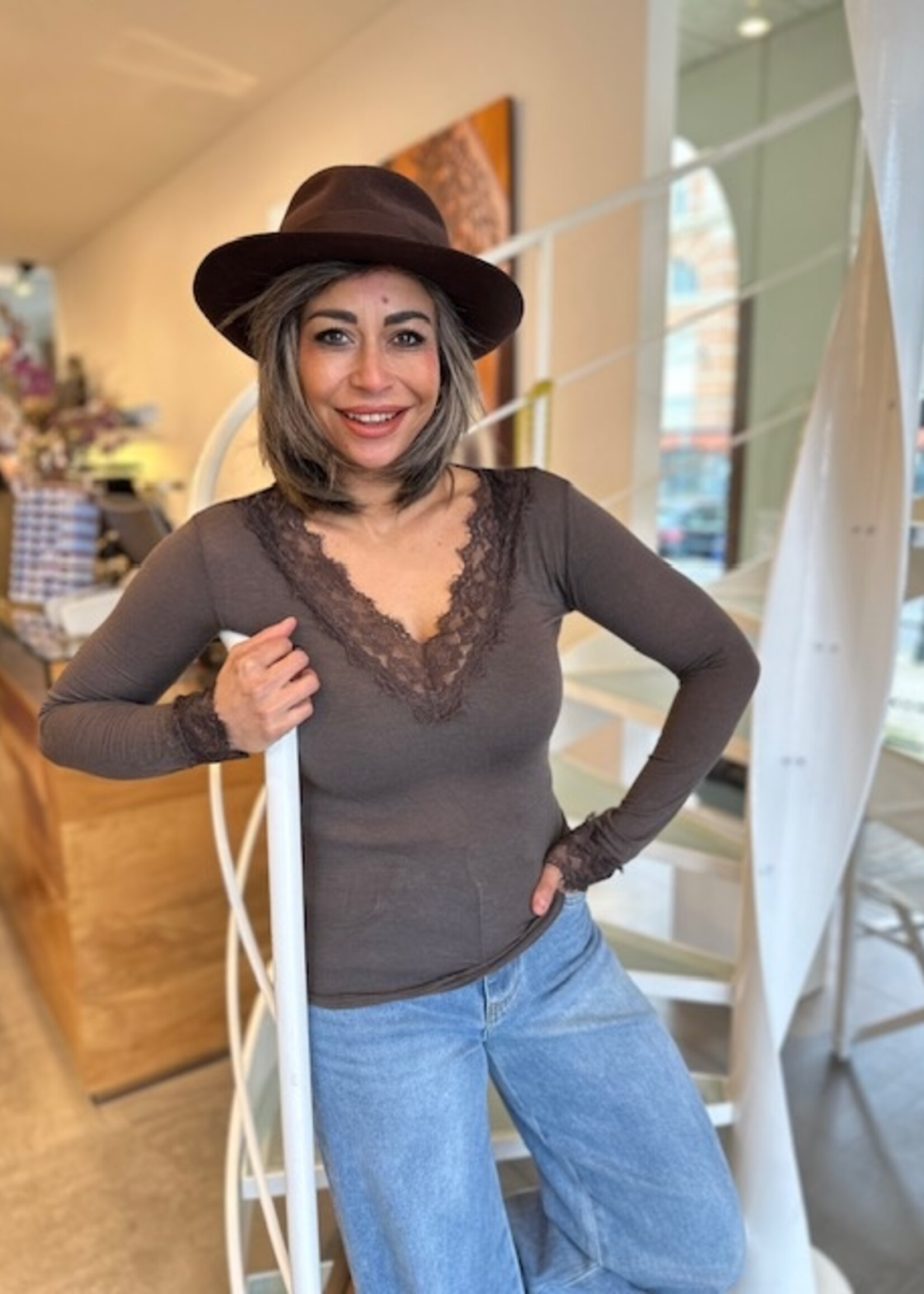 Soft Lace Essential Top