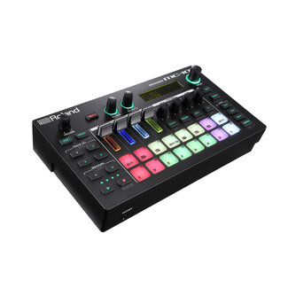 Roland MC-101 Groovebox