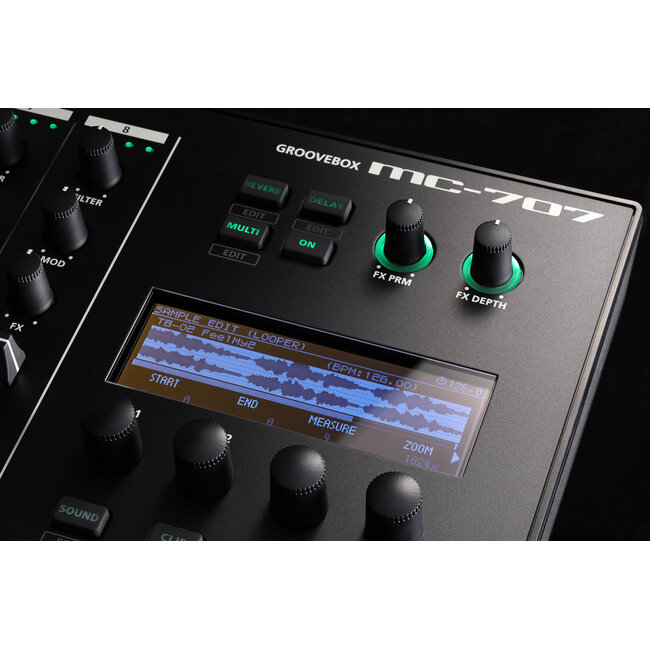 Roland MC-707 groovebox