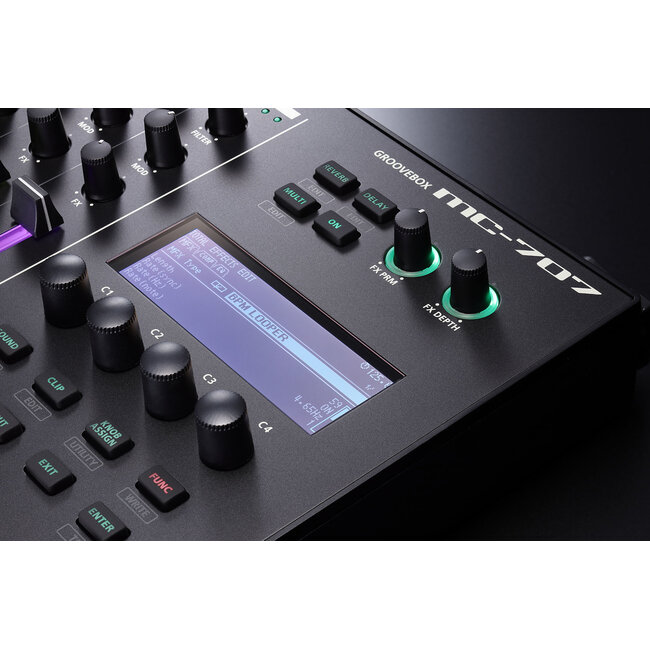 Roland MC-707 groovebox