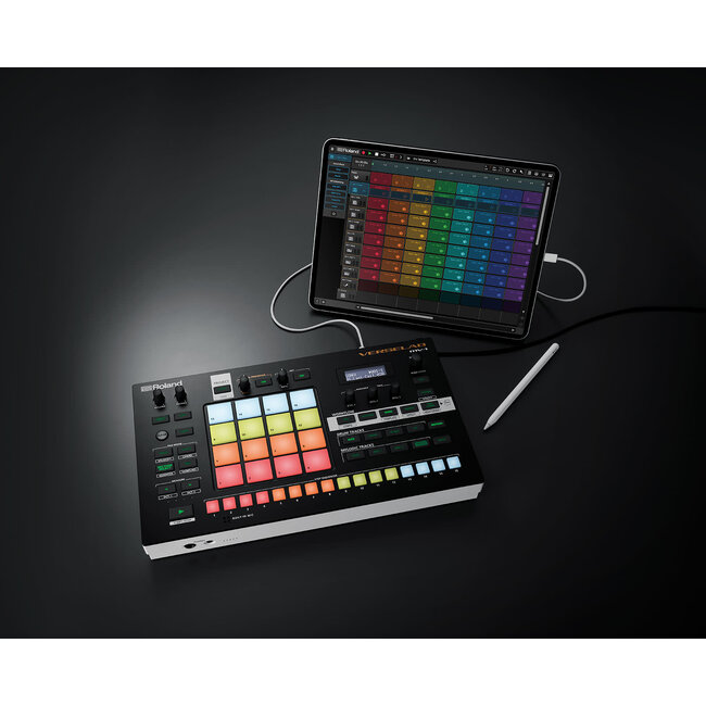 Roland Verselab MV-1 workstation