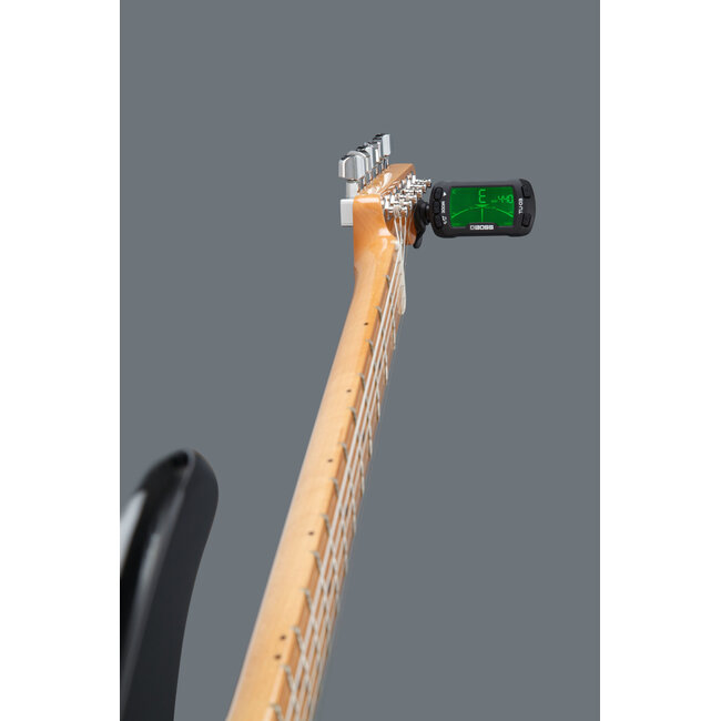 Boss TU-03 chromatic tuner