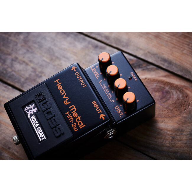 Boss HM-2W  Heavy Metal Waza Craft