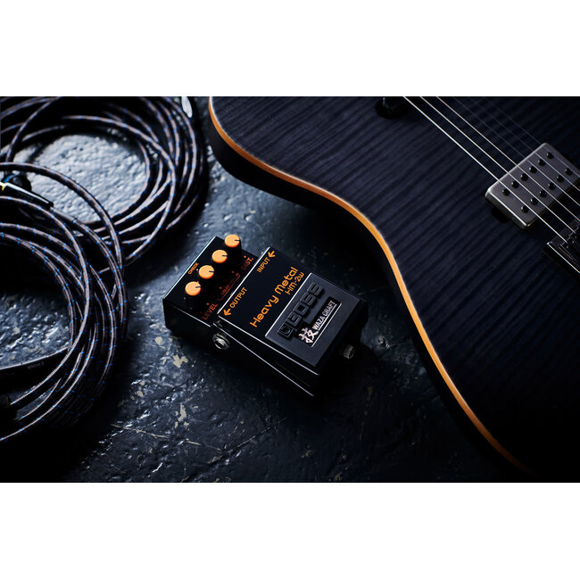 Boss HM-2W  Heavy Metal Waza Craft