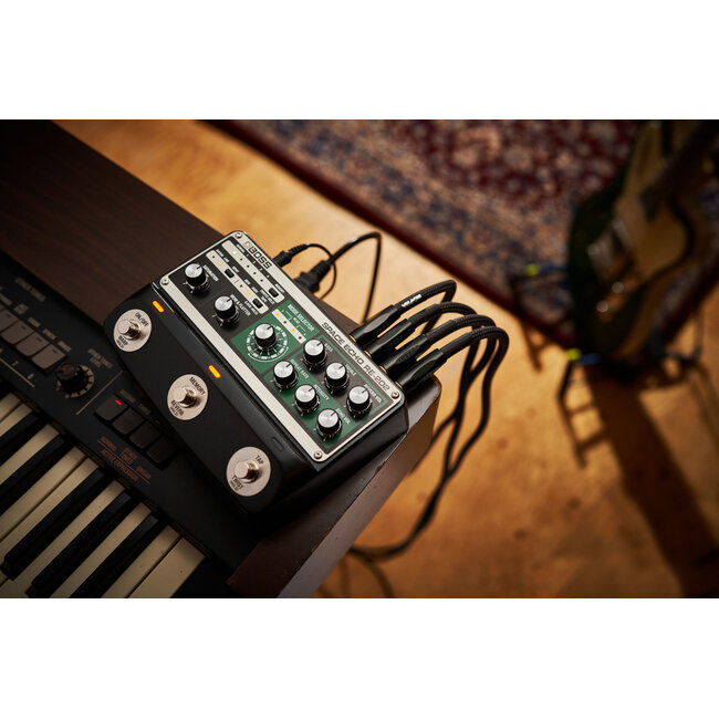 Boss RE-202 Space Echo effect pedal