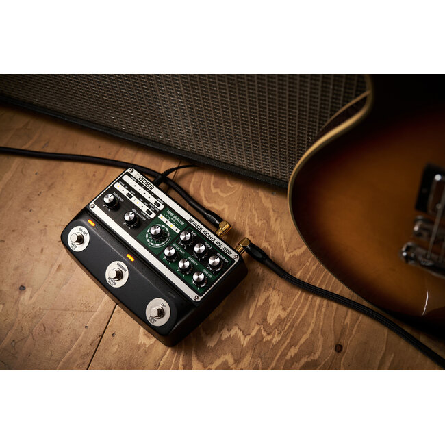 Boss RE-202 Space Echo effect pedal