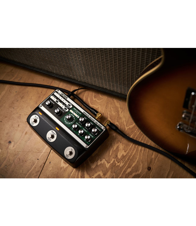 Boss RE-202 Space Echo effect pedal