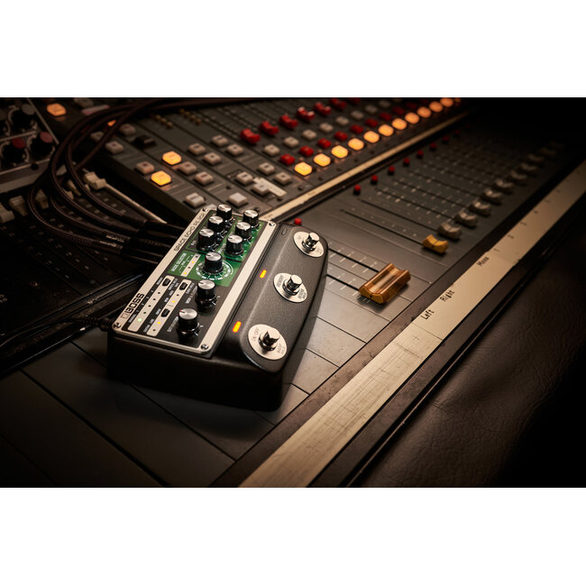 Boss RE-202 Space Echo effect pedal