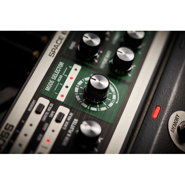 Boss RE-202 Space Echo effect pedal