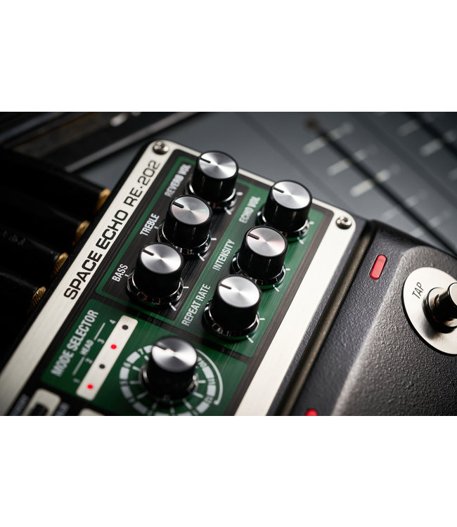 Boss RE-202 Space Echo effect pedal