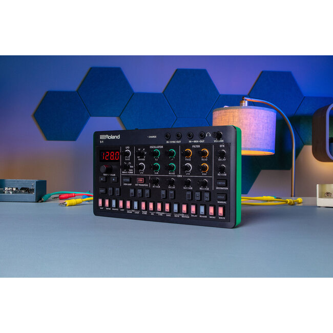 Roland S-1 AIRA Compact S-1 Tweak Synth SYNTHESIZER