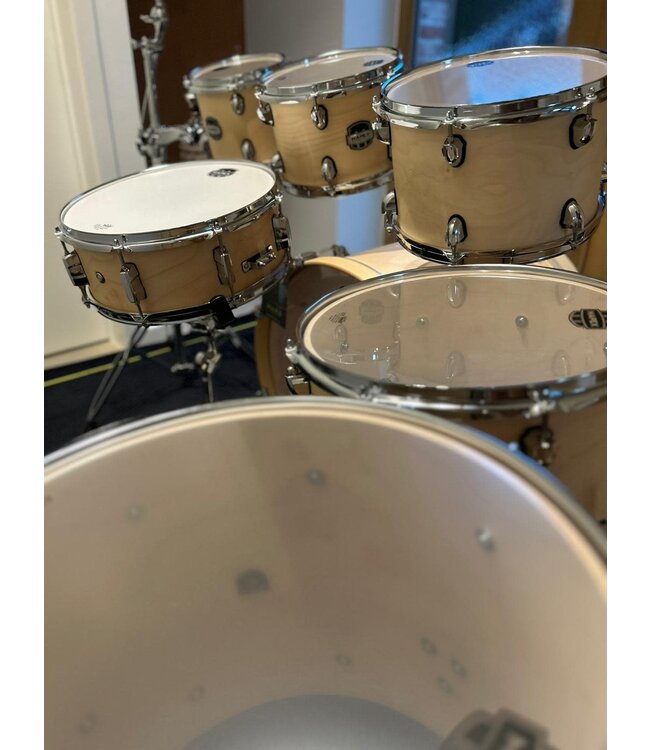 Mapex Mars Maple Stage+ Natural Skin MXMM628SFUNW 7 delige Mars drumkit + hardware + 8 inch tom Special Edition