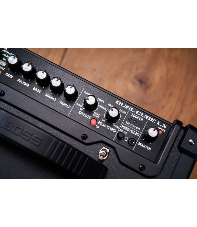 Boss BOSS D-CUBE LX DUAL CUBE LX GUITAR AMPLIFIER