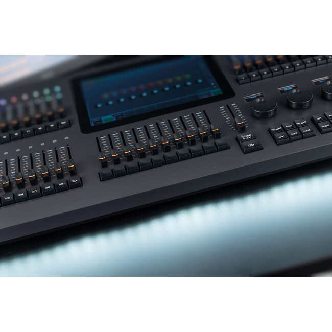 Showtec LAMPY 40 1U 1 Universe DMX controller met 40 faders 50742