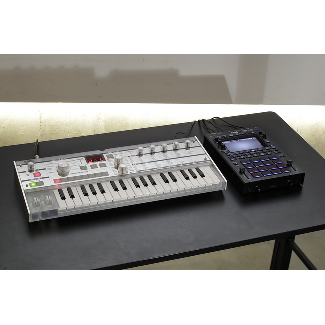 KORG Sampler, KAOSS Replay, 5" LCD Touchdisplay, 16 Pads, 128 Effecten