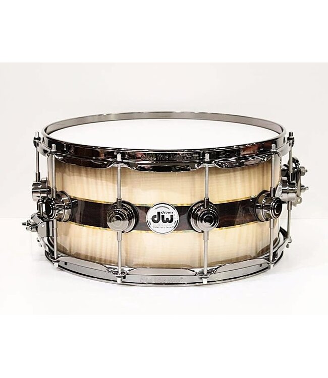 DW DW DR366514SSN-DC3 snaredrum Quick kandy burst over italian sycamore with ziricotee center inlay with black nickel hardware