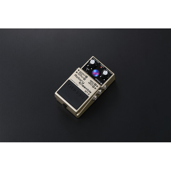 Boss RT-2  ROTARY ENSEMBLE GUITAR EFFECT