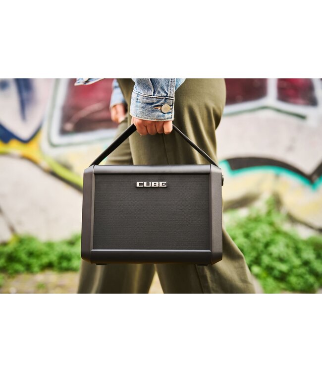 Boss Cube Street MINI MULTI-INSTRUMENT BATTERY AMPLIFIER