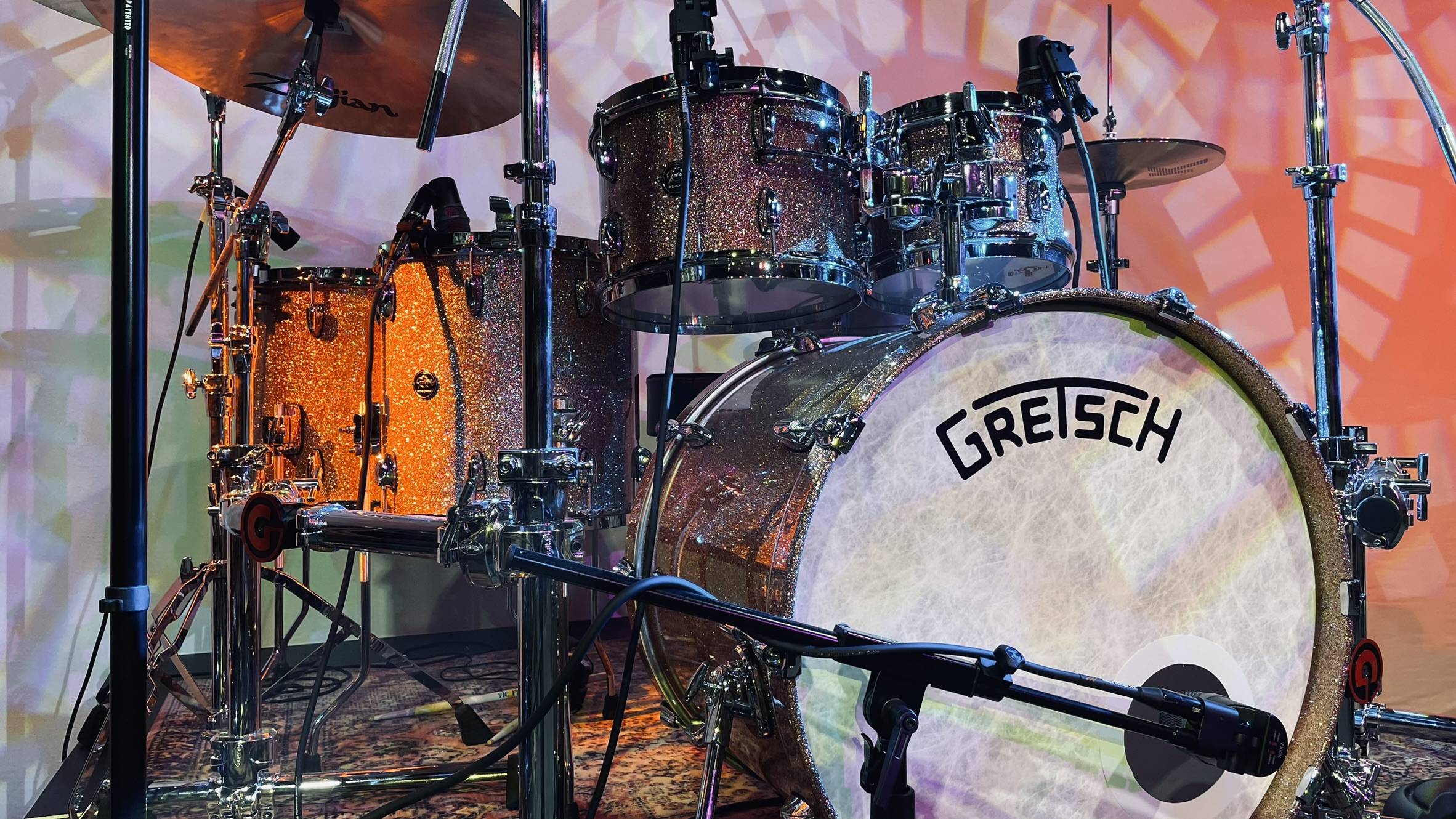 DRUMS SNAREDRUMS CYMBALS