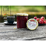 Une gelée de framboise claire et soyeuse, sans pépins. Préparée artisanalement avec moins de sucre pour une douceur tout en finesse.