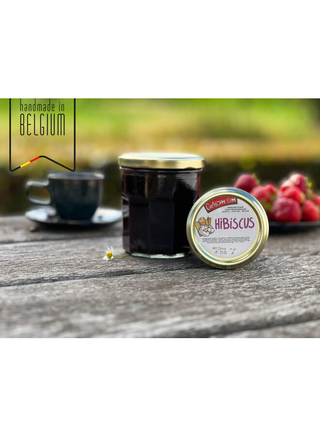Confiture artisanale à l’hibiscus, en forme de gelée. Moins sucrée et idéale aussi comme base pour boisson chaude ou froide.