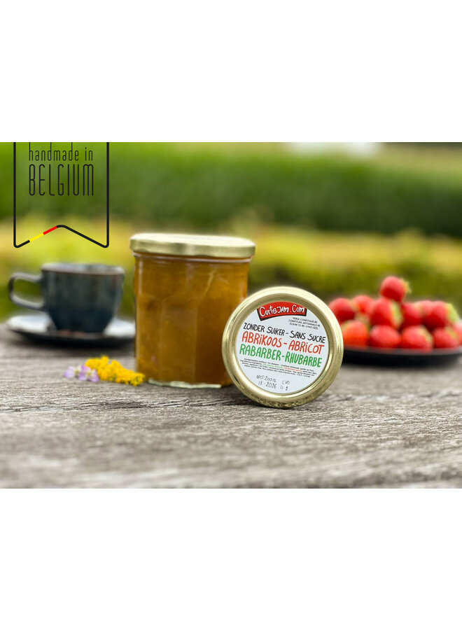Fruchtige Konfitüre aus Aprikose und Rhabarber, ohne zugesetzten Zucker. Leicht, frisch und ideal für eine bewusste Ernährung.