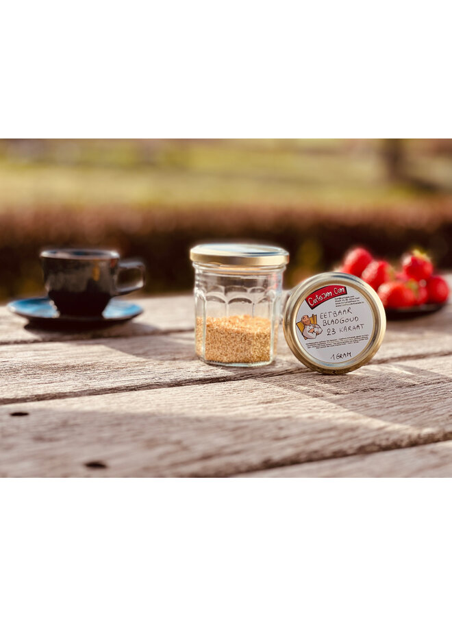 Ein Hauch Luxus für Ihre Kreationen. Essbares Blattgold in feinen Flocken verleiht Desserts, Patisserie und Konfitüre eine elegante und festliche Ausstrahlung.