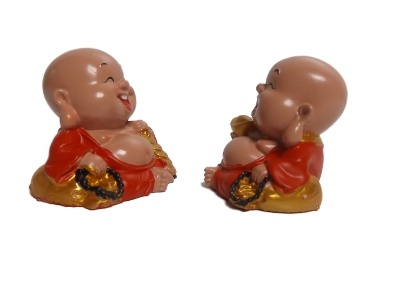 Twee kleine happy boeddha baby's