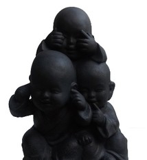 Kindmonnik horen-zien-zwijgen opelkaar.