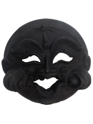 Masker van aardewerk