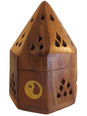 Houten Piramide kegelbrander met yin yang