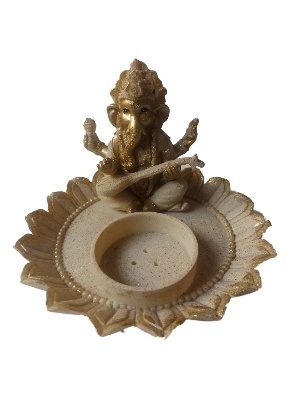Theelichthouder Ganesha op lotus gemaakt van poly beige, goud