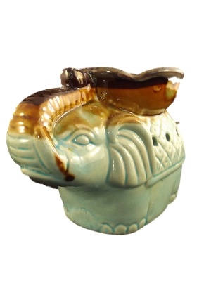 Olifant Draagt Bloemen Keramiek Oliebrander