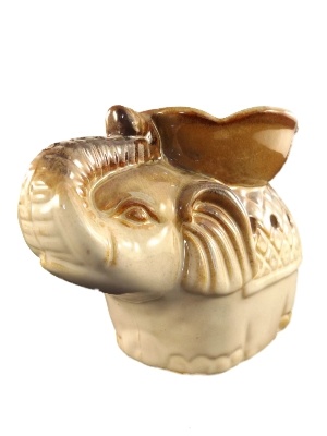 Olifant Draagt Bloemen Keramiek Oliebrander