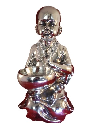 Monnik met kom zilver kleurig