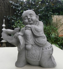 Kindmonnik op olifant granite kleur