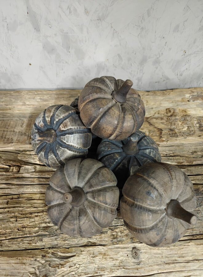 Houten Pompoen Decoratie – Stoer en Sfeervol