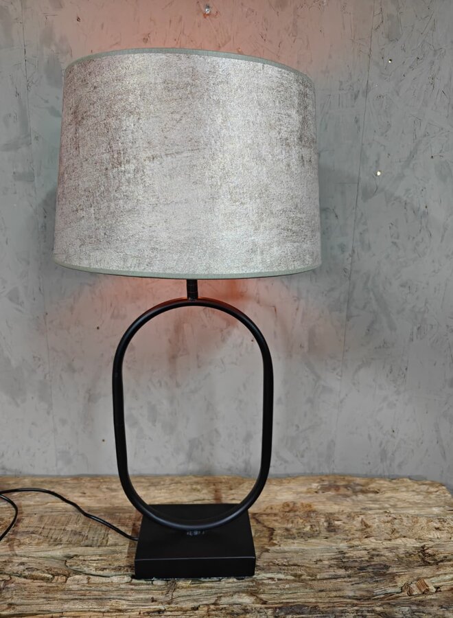 Tafellamp Zwart Ovale Voet Met Kap – Modern Design
