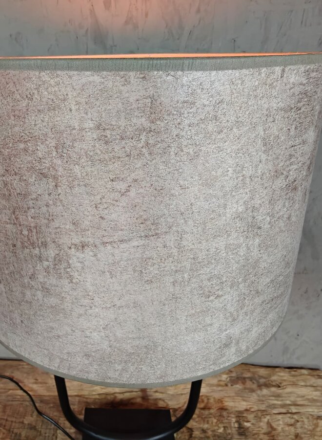 Tafellamp Zwart Ovale Voet Met Kap – Modern Design