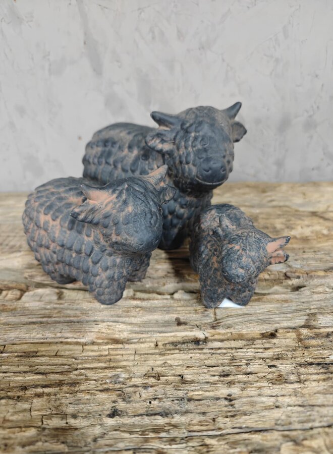 Beeldje Hooglander Donker Medium – Landelijke Decoratie