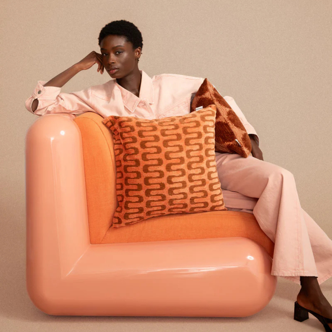 Sierkussen Wave Apricot/Brown