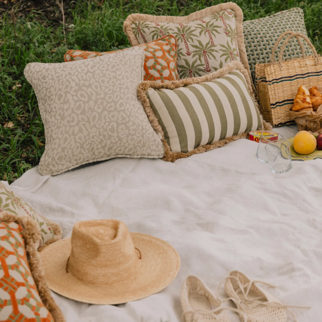 Sierkussen Maya | Sand & Ecru