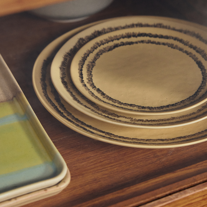 Bord Bijgerecht Vanilla | 70's Ceramics
