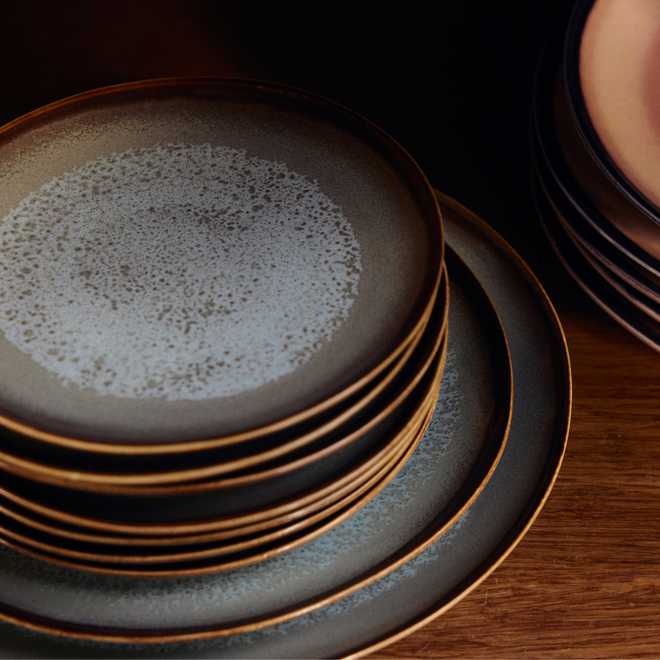 Bijgerecht bord 'Contrast' | 70's ceramics