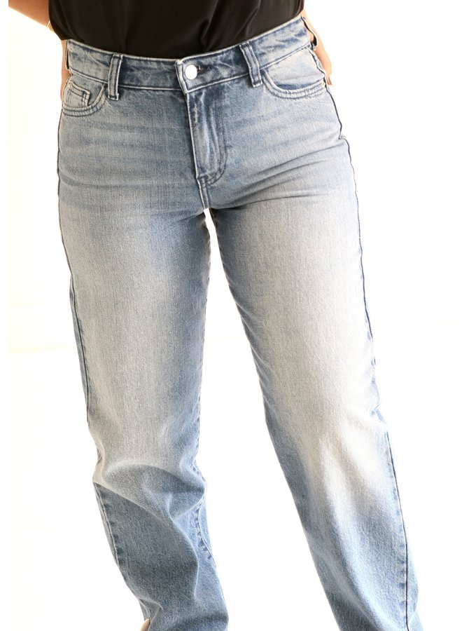 emporio armani jeans outlet