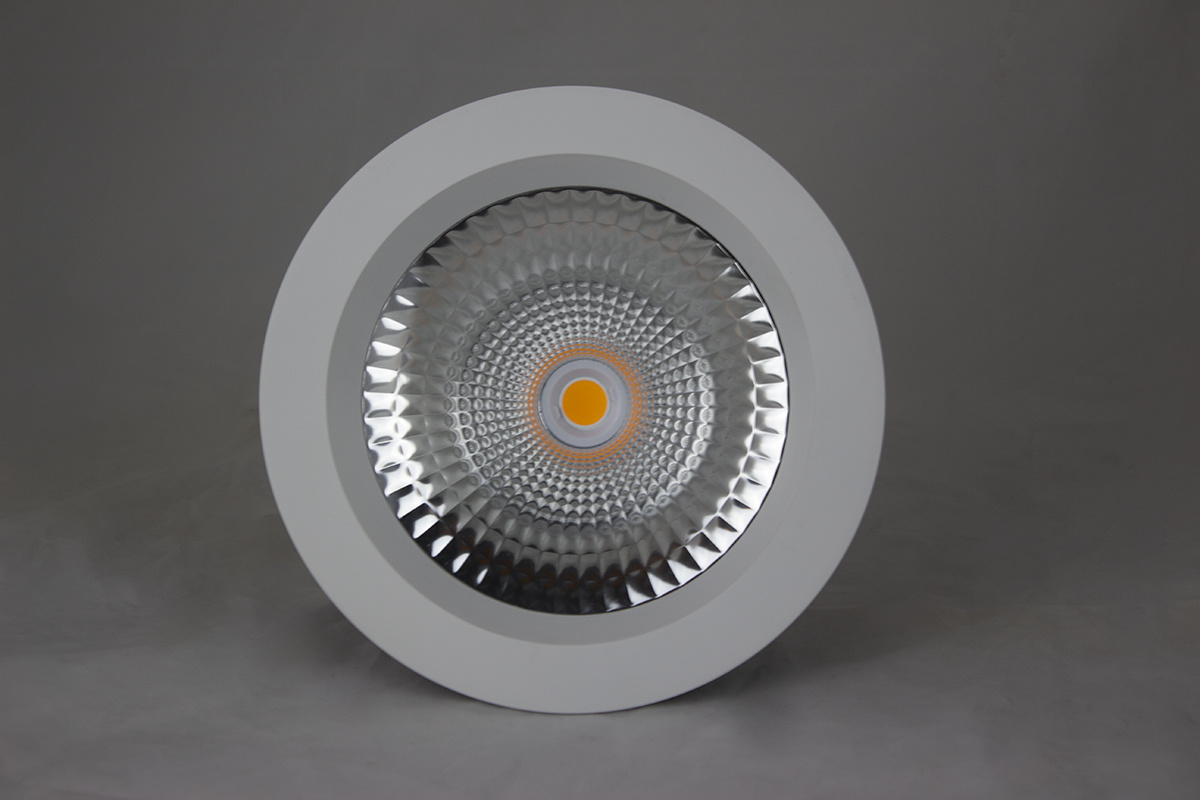 Downlighter LED 15W, 3000K, TUV, gatmaat 200-220