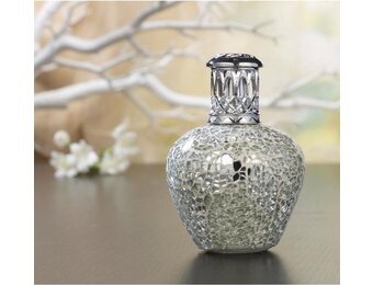 Ashleigh & Burwood - Geurlamp Luminosity