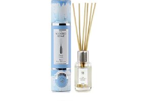 Ashleigh & Burwood - Fresh Linen Cadeauset Geurstokjes met verstuiver , roomspray en geurkaars
