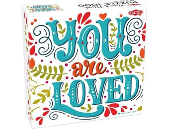 Tactic You Are Loved – Puzzel – 1000 stukjes – Positieve Tekstpuzzel – Rustgevend Ontwerp – Hoogwaardige Scandinavische Kwaliteit